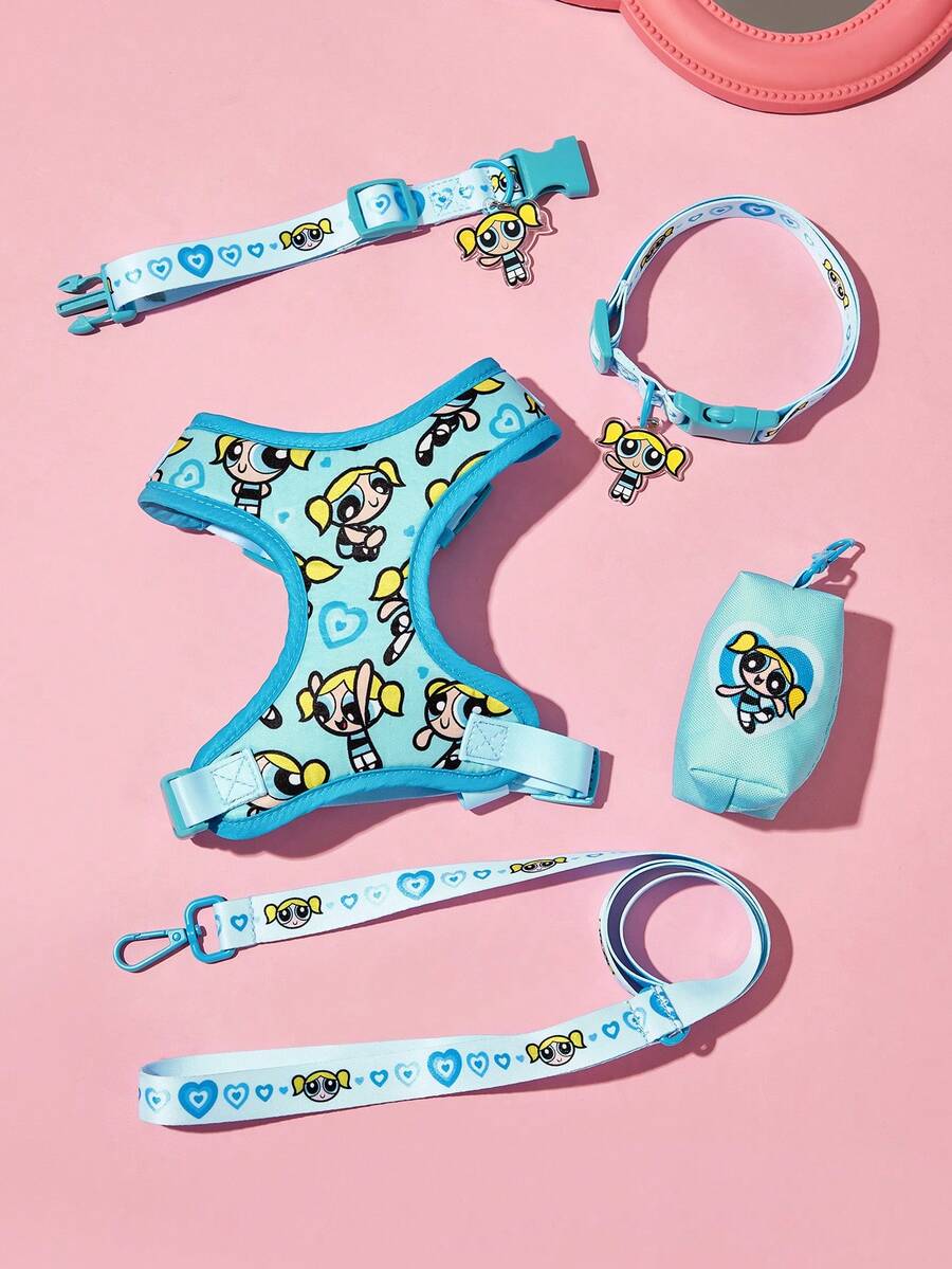 THE POWERPUFF GIRLS X SHEIN 通用卡通角色印花寵物散步四合一套裝,印花背心式胸背帶附牽繩、項圈與排泄物收納袋,適用狗與貓的戶外散步裝備,多種尺寸 - 藍色 - 查看 1