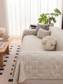 1Pc Autumn And Winter Plush Thickened Warm Sofa Cover Towel Is Suitable For Family Living Room And Other Room Decoration Non-Slip Machine Washable Hand Washed Sofa Cover Towel Soft Non-Fading Bedroom Decoration Pet Friendly Protective Cover - Light Grey - View 5