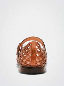 Maija Sepatu Pantai/Liburan Wanita Ujung Bulat dengan Hiasan Kristal - Coffee Brown - View 3
