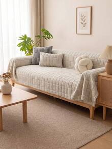 1Pc Autumn And Winter Plush Thickened Warm Sofa Cover Towel Is Suitable For Family Living Room And Other Room Decoration Non-Slip Machine Washable Hand Washed Sofa Cover Towel Soft Non-Fading Bedroom Decoration Pet Friendly Protective Cover - Light Grey - View 3