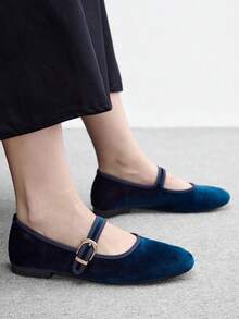CUCCOO BIZCHIC 海軍藍麂皮瑪麗珍平底圓頭金扣復古低鞋面溫柔風通勤女鞋 - 藏蓝色 - 查看 2