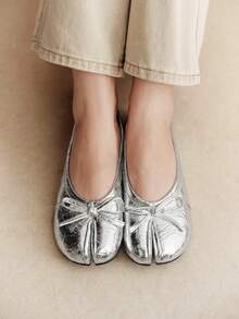 Silver bow split toe