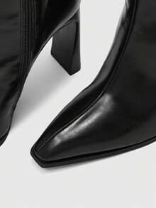 CUCCOO BIZCHIC Classic Western-Style Women's Low-Heeled Platform Boots, Suitable For Daily And Festive Occasions In Autumn And Winter - Classic Black - View 8