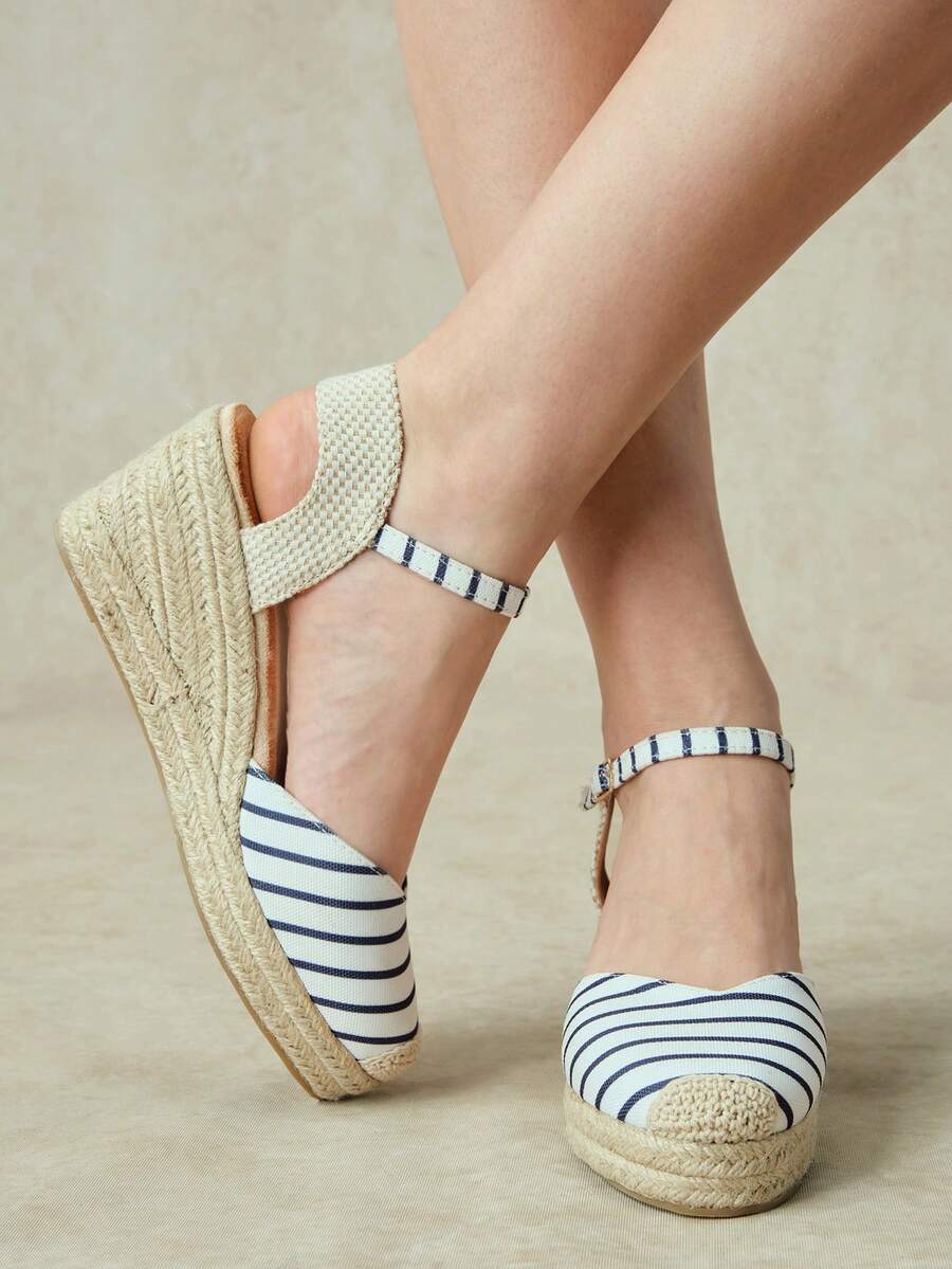Styleloop Women's Bohemian Buckle Design Fashion Women's Shoes - Blue - View 1