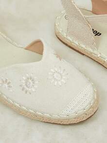Styleloop Women's Flat Bottom Round Toe Leakage Heel Flower Embroidery Spring And Summer Beach Vacation Shoes Fall Shoes - Beige - View 12