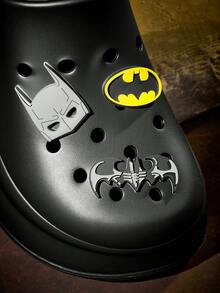 BATMAN X SHEIN نعال حديقة أنيقة وجميلة، قابلة للتنفس وسريعة الجفاف، ناعمة ومريحة، مع تصميم ثقوب، مناسبة لمناسبات مختلفة - الأسود - مشاهدة 4