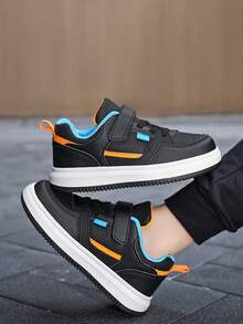 SHEIN Teenagers Low Top Casual Sneakers Soft Lining Comfortable Adjustable Hook-And-Loop Closure Lightweight Sporty Skate Shoes For Spring And Fall - Black orange - View 4