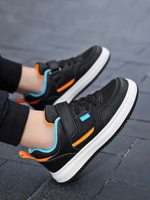 SHEIN Teenagers Low Top Casual Sneakers Soft Lining Comfortable Adjustable Hook-And-Loop Closure Lightweight Sporty Skate Shoes For Spring And Fall - Black orange - View 5