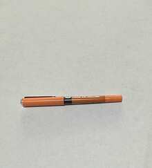 1(Orange) Stylo à bille liquide à séchage rapide de couleur orange avec corps droit; Stylo signature à encre liquide de couleur avec corps droit de 0,5 mm; Stylo étudiant tout-en-un 7 couleurs; Idéal pour l'écriture manuscrite, la signature de documents, le dessin et l'utilisation scolaire; Un excellent choix pour les cadeaux - Multicolore - Voir 12
