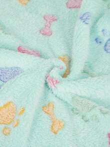 PETSIN 1pc Cute Colorful Footprints And Colorful Bone Patterns Light Green Bottom Pet Blanket Soft And Comfortable Flannel Warm Pet Bed Cover - Colored bone footprints in green - View 11