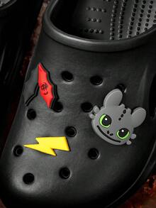 SHEIN How to Train Your Dragon نعال حديقة أنيقة وجميلة، قابلة للتنفس وسريعة الجفاف، ناعمة ومريحة، بتصميم مثقوب، مناسبة لمناسبات مختلفة، مثل - الأسود - مشاهدة 3