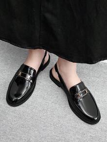 CUCCOO BIZCHIC 女款平底繫帶前扣樂福鞋 - 黑色 - 查看 1