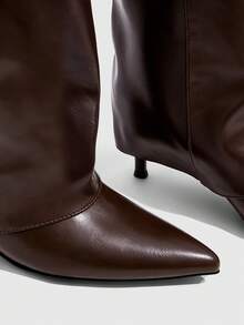 CUCCOO SZL Maillard Coffee Brown 尖頭細高跟直筒秋冬香料女孩氣質高筒靴 - 咖啡棕 - 查看 5