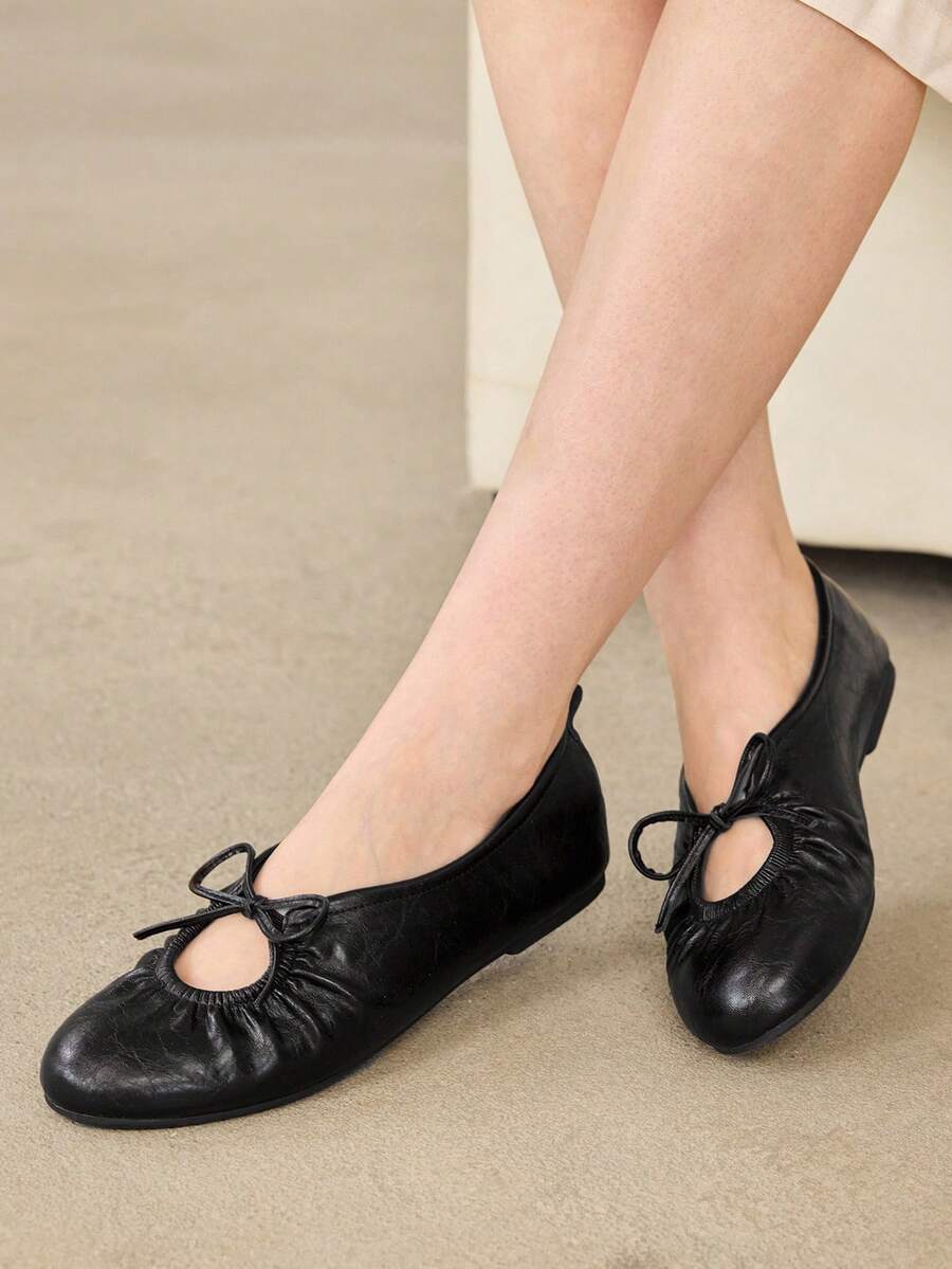 MOTF WOMEN VINTAGE RUCHED BOW DECOR BALLET FLATS, SOFT LEATHER SLIP ON ROUND TOE FLAT SHOES, CASUAL DAILY WALKING MARY JANE SHOES - Black - View 2