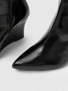 CUCCOO BIZCHIC Buckle Pleated Pointed Wedge Heel Brown Retro Tall Slim Knight Boots Women - Black - View 7