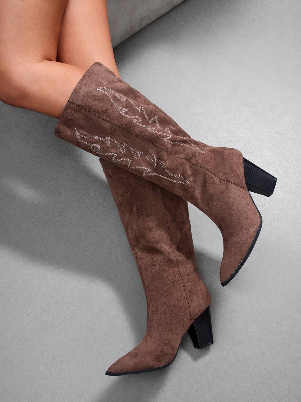 CUCCOO SZL Vintage Flame Embroidered Cowboy Boots Brown Suede Pointed Heel Knee-High Western Boots Fall Boots