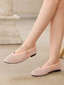 MOTF LADIES FLAT BOTTOM HOLLOW WOVEN HORIZONTAL STRAP BUCKLE MARY JANE SHOES SIMPLE ELEGANCE VACATION DAILY COMMUTER COLLEGE FALL SHOES - Pink White - View 2