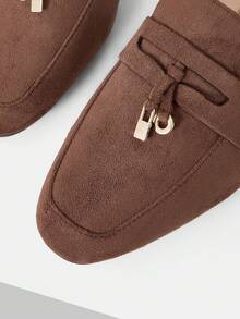 MOTF PREMIUM COMFORTABLE MINIMALIST ROUND TOE WOMEN FLAT SHOES FOR CHRISTMAS - Chocolate Brown - View 5
