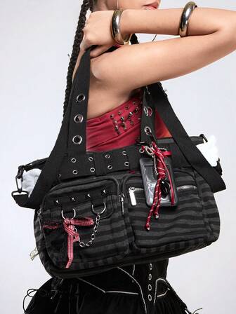 Grunge Punk Punk Academy Stil gestreifte Nieten Großkapazität Multi-Taschen Tragetasche, mit Kartenfach Flügel Kreuz Schnürung Anhänger, geeignet für tägliches Pendeln, Campus