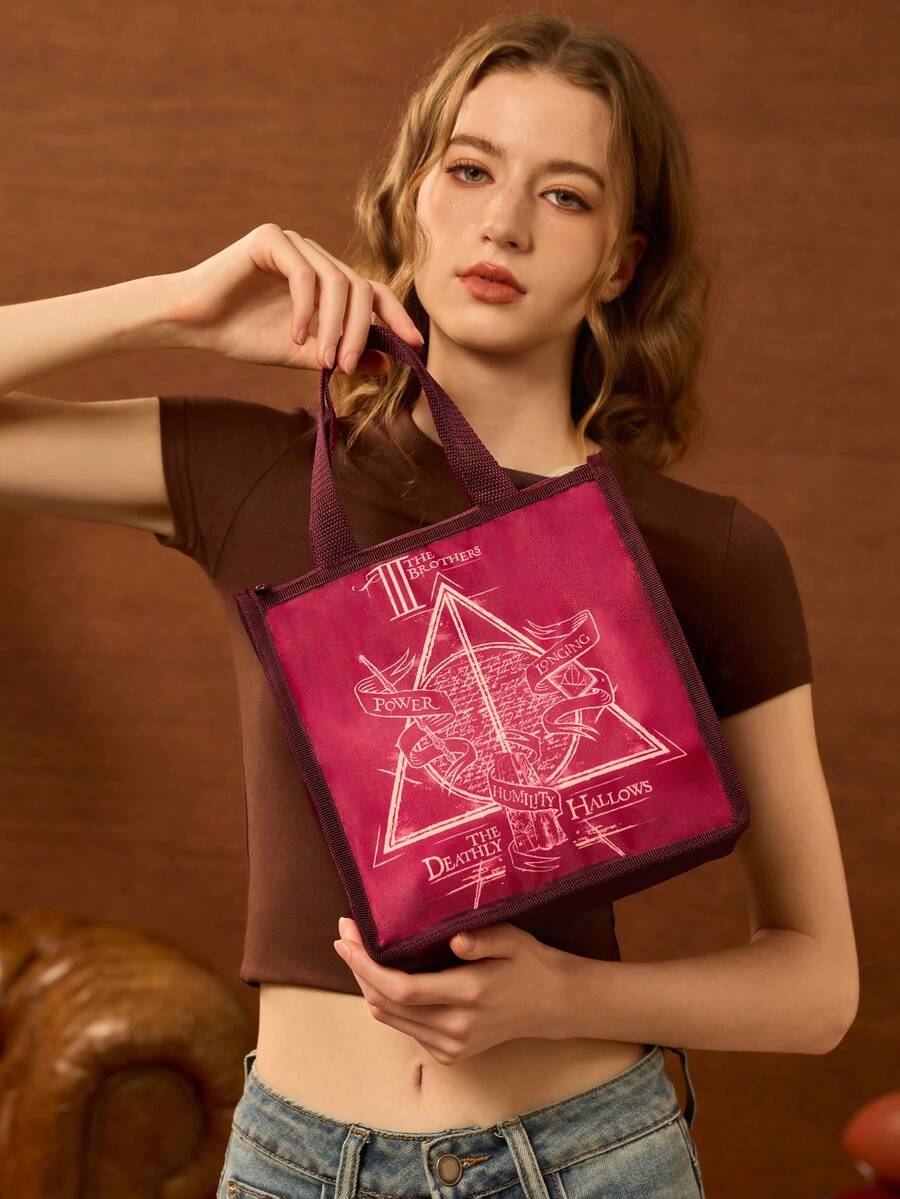 HARRY POTTER X SHEIN Vintage Triangle Rune Print Insulated Lunch Tote, Heat-Preserving Inner Layer. Holds Bento And Drinks For Office Workers, Students And Picnic Trips - Khaki red - View 1