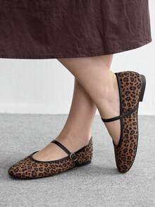 CUCCOO BIZCHIC 豹紋瑪麗珍女鞋 圓頭低鞋口 扣飾平底休閒女鞋 - 豹紋 - 查看 3