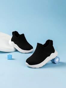 SHEIN 1 Pair Black & White Boys' Breathable Soft Sports Shoes, Bestselling, Suitable For All Seasons - Black and White - View 3