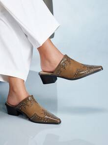 CUCCOO GRLICON Vintage Splicing Rivet Carving Western Style Thick Heel Baotou Muller Slippers Fall Shoes - Brown - View 10