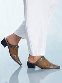 CUCCOO GRLICON Vintage Splicing Rivet Carving Western Style Thick Heel Baotou Muller Slippers Fall Shoes - Brown - View 4