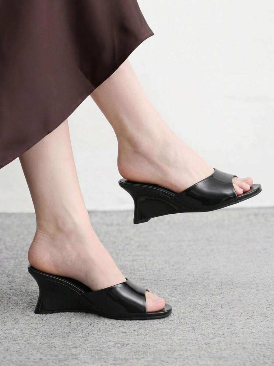 CUCCOO BIZCHIC Temperament Glossy Open Toe Sandals Women, Niche Special-Shaped Heel Mules Shoes, Daily Commuting Versatile Outer Wear Slippers Wedge Heel Fashion - Black - View 1