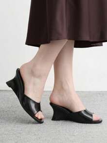 CUCCOO BIZCHIC Temperament Glossy Open Toe Sandals Women, Niche Special-Shaped Heel Mules Shoes, Daily Commuting Versatile Outer Wear Slippers Wedge Heel Fashion - Black - View 5