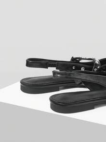 Mnmlis Sandal Mary Jane Hitam Model Punk Musim Semi dan Musim Panas dengan Hiasan Paku Keling, Manik-manik Bulat, Gesper Ganda, Ujung Lancip, Hak Datar, dan Bagian Belakang Terbuka, Tali Belakang yang Dapat Dipersonalisasi - Hitam - View 3