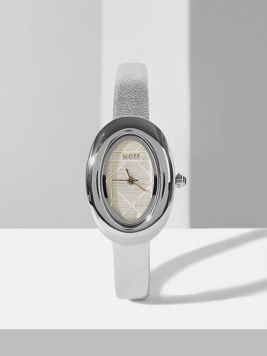 JAM TANGAN LOGAM PERAK BERMOTIF PERSEGI PANJANG ELIPS - MODEL WANITA - perak metalik - View 1