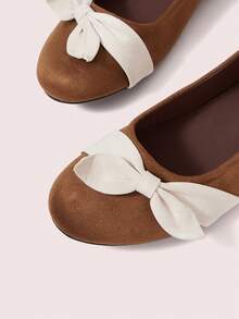 CUCCOO DOLLMOD Retro Contrasting Color Bow Suede Ballet Flats, Daily Versatile Gentle Style Commuter Women's Shoes - Rust Brown - View 4