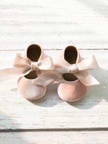 SHEIN Baby Girl Ribbon Bow Flat Shoes - Pink - View 2