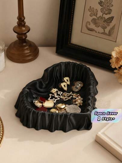 1PC Standard Size Heart Shaped Pleated Textured Jewelry Tray With Vintage Wavy Edge For Rings Earrings Keys Small Accessories Organizer Desktop Vanity Bedroom Living Room Home Decor Essential Gift For Her