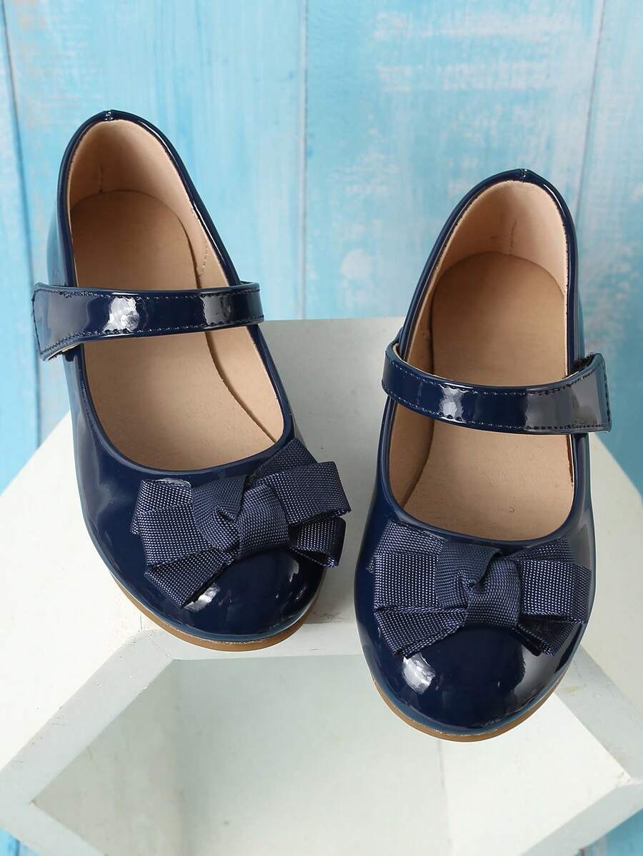 SHEIN Girls' Blue Butterfly Decorated Imitation Leather Hook And Loop Flat Shoes For Children - Blue - View 1