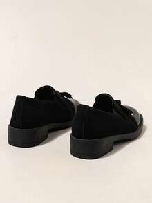 SHEIN 1 Pair Block Heel Flat Kids Shoes With Bow Design, Simple All-Season Children Flats - Black - View 2