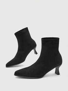CUCCOO BIZCHIC Sepatu Bot Pendek Wanita Hitam dengan Resleting Samping, Ujung Persegi, Hak Blok, Cocok untuk Perjalanan Sehari-hari, Kasual, dan Serbaguna - Hitam - View 2