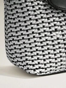 Wovira Ladies Slanted Shoulder Bag, Woven Bag Handmade, Black And White Contrasting Colors, Simple Old Money Urban Fashion, Suitable For Daily Commuting - Black and White - View 10