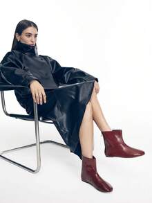 Mnmlis Burgundy Glossy Flat-Bottomed Ankle Boots, Soft Leather Round Toe Commuting Versatile Autumn And Winter Atmosphere Ankola Red Ankle Boots, Rear Zipper Fall Boots - Burgundy - View 10