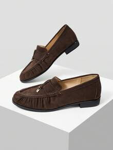Mnmlis Women's Fashion Pleated Casual Loafers, Vintage College Style - Coffee Brown - View 1