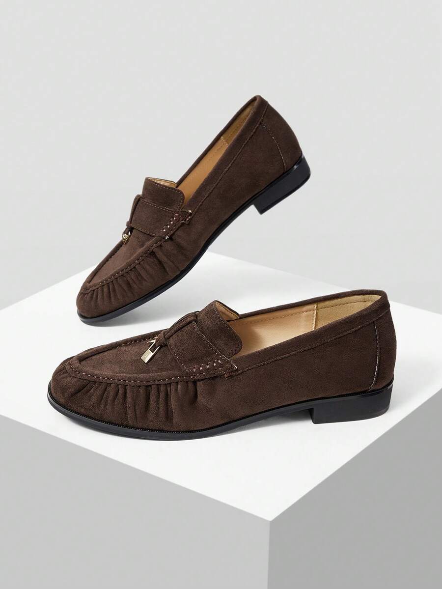 Mnmlis Women's Fashion Pleated Casual Loafers, Vintage College Style - Coffee Brown - View 1