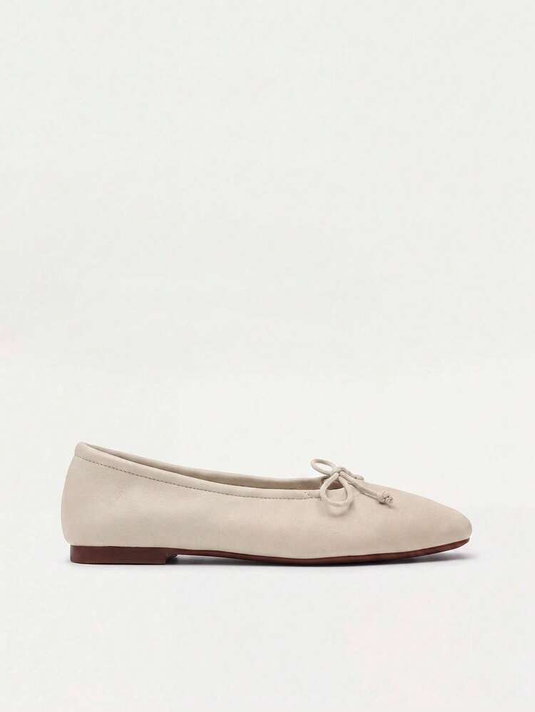 Nöista Off-White Leather Effect Ballet Flats, A Soft, Rounded Toe Cap And Delicate Bow Details Create A Timeless And Minimalist Style. - Off-white - View 3