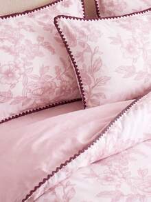 SHEIN 3-delat rosa quiltöverdragset med blommönster, röda snäckor och broderad kant, 1 quiltöverdrag + 2 örngott (utan quiltfyllning), mjukt och hudvänligt, mild retrostil, sovrumsdekoration, maskintvättbart, lämpligt för alla årstider - Multifärgad - Visa 3