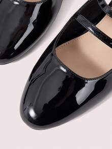 CUCCOO DOLLMOD Women's Shoes, Black, Glossy Texture, Round Toe, Double Straps, Flats, Slingbacks, Classic Mary Jane - Black - View 4