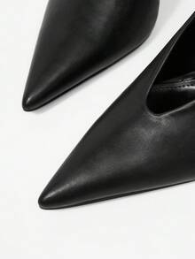 Mnmlis Black Texture Soft Leather Pointed V-Cut Thin Heel Mules Girl, No Heel Low Vamp Versatile Commuter Banquet High Heel Slouchy - Black sheep pattern - View 4