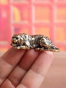 Pure Brass Crouching Tiger Figurine, Vintage Tiger Statue For Desktop Home Decor - multicolor - View 2