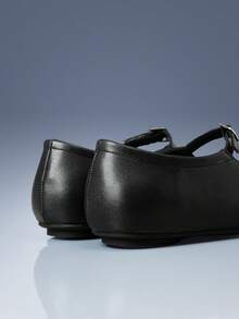 CUCCOO GRLICON Women's Flat Bottom Five-Finger Fashion Buckle Commuter Style - Black - View 4