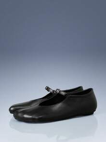 CUCCOO GRLICON Women's Flat Bottom Five-Finger Fashion Buckle Commuter Style - Black - View 2