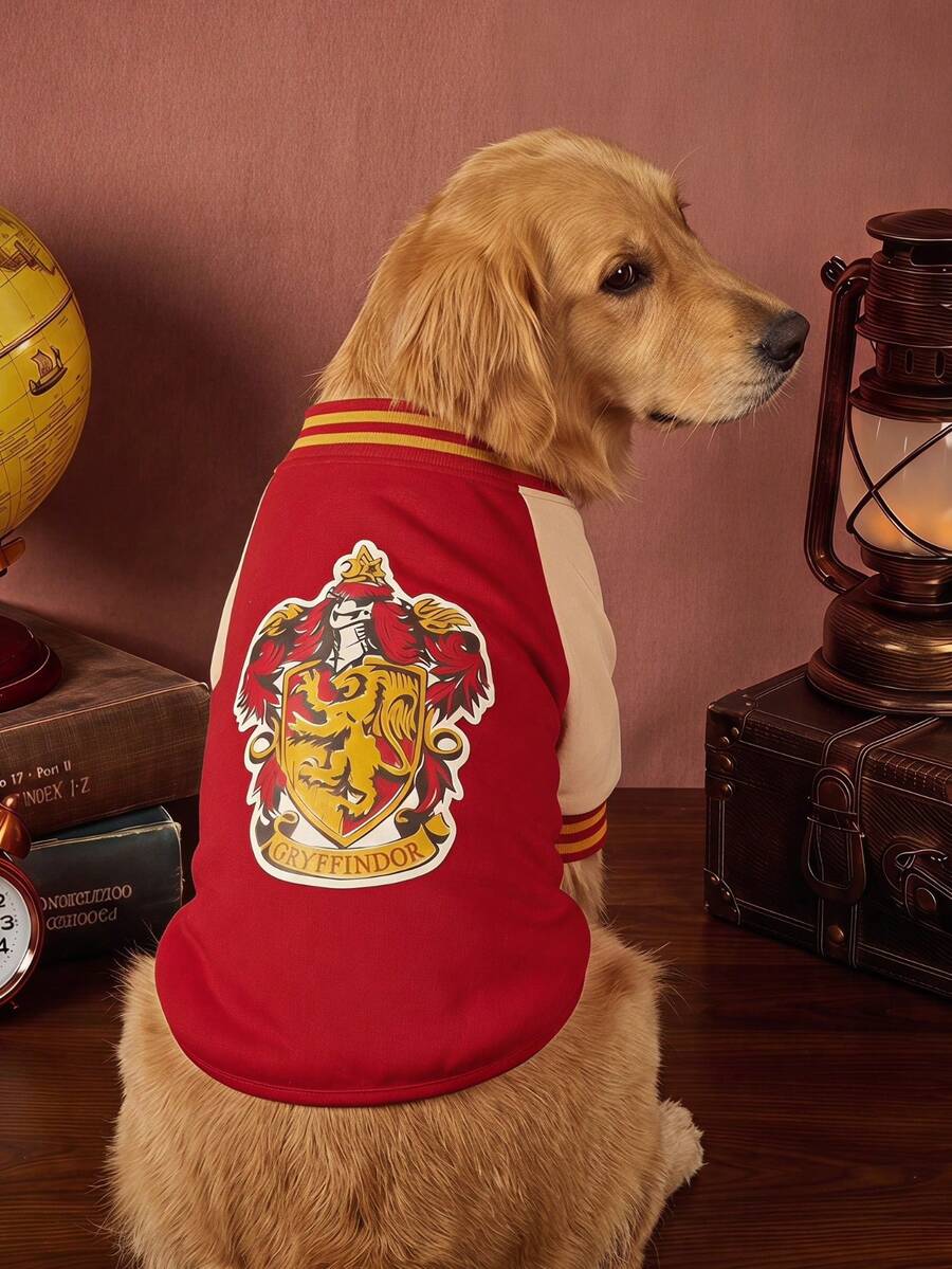 HARRY POTTER X PETSIN 1pc Gothic Gemstone Badge With Lion Pattern Printed Pet Coat, Beige And Red, Soft And Comfortable Warm Pet Clothing - Multicolor - View 1